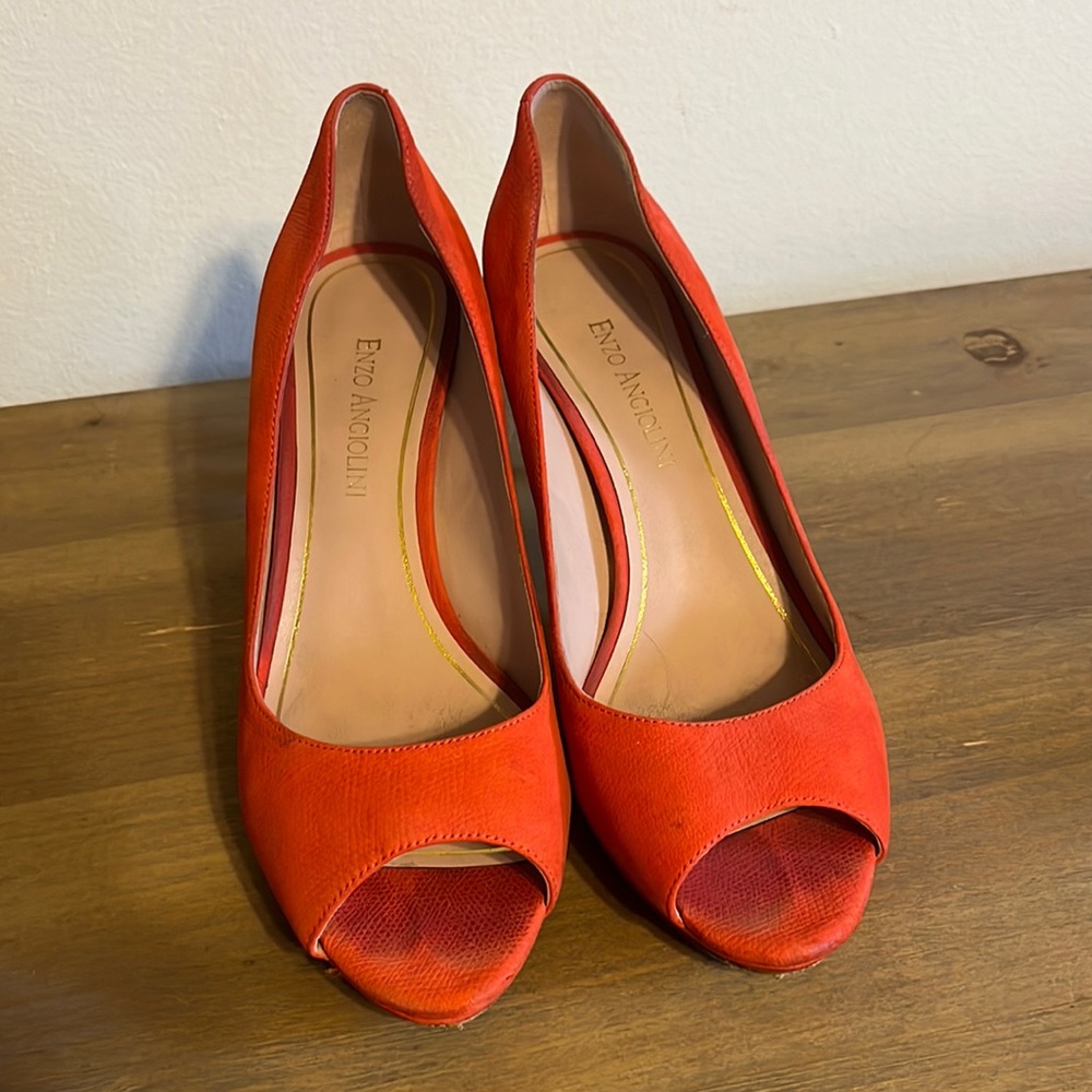 Enzo Angiolini Peep toe heels